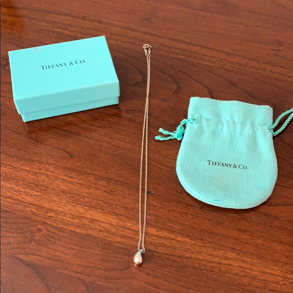 Tiffany - Elsa Perretti - bean drop necklace